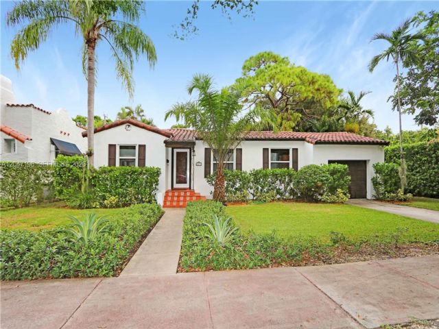  3 BR,  2.00 BTH &nbsp; style home in Coral Gables