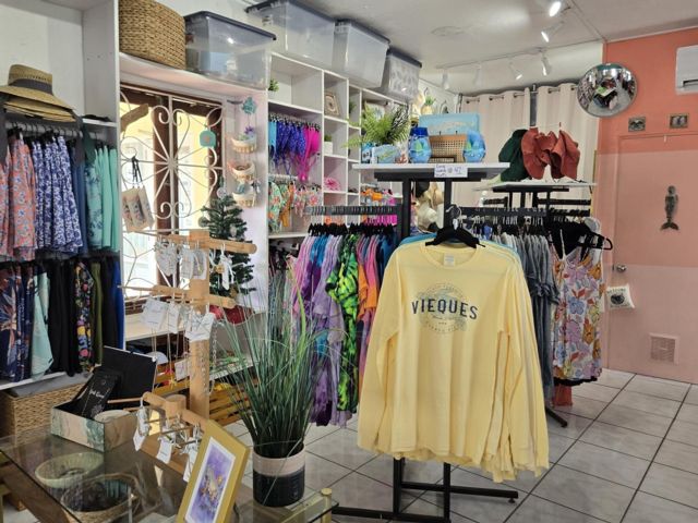[PHOTO]