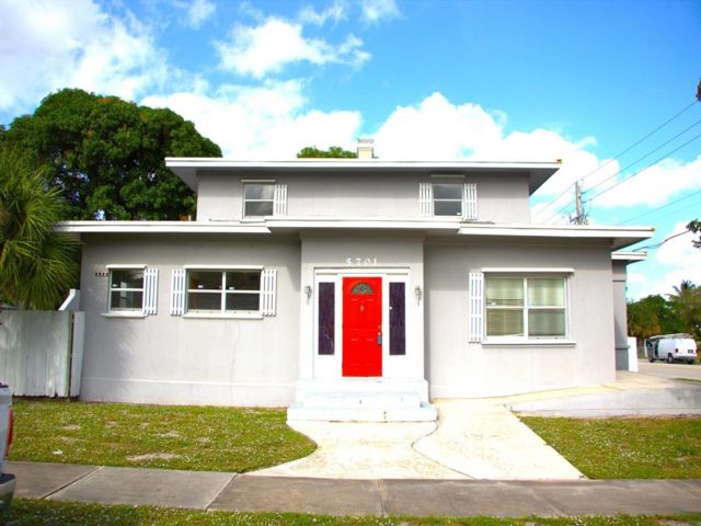  5 BR,  2.00 BTH &nbsp; style home in West Palm Beach