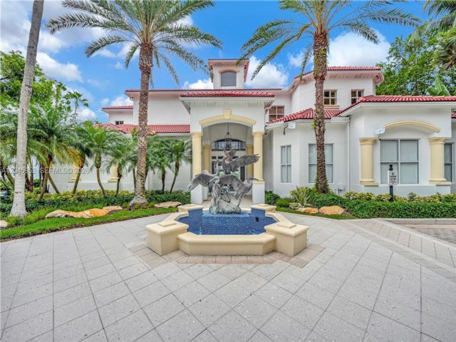  2 BR,  2.00 BTH &nbsp; style home in Aventura
