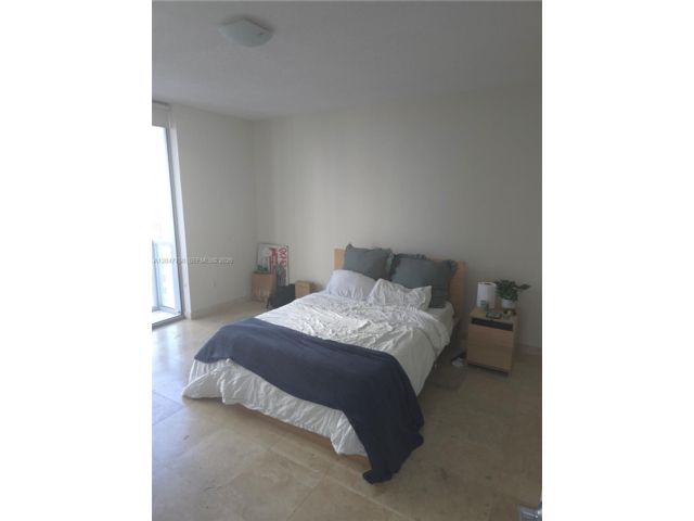  2 BR,  3.00 BTH &nbsp; style home in Miami