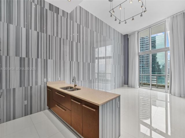  1 BR,  1.00 BTH &nbsp; style home in Miami