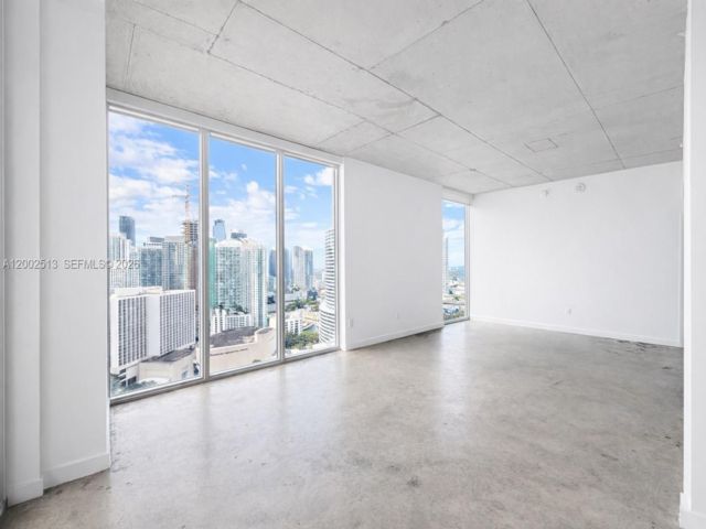  2 BR,  2.00 BTH &nbsp; style home in Miami