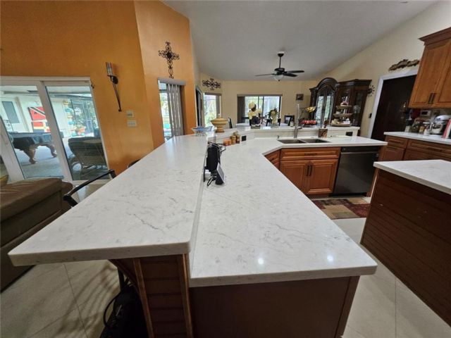  4 BR,  2.00 BTH &nbsp; style home in Coral Springs