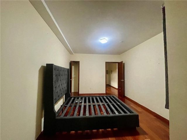 [PHOTO]