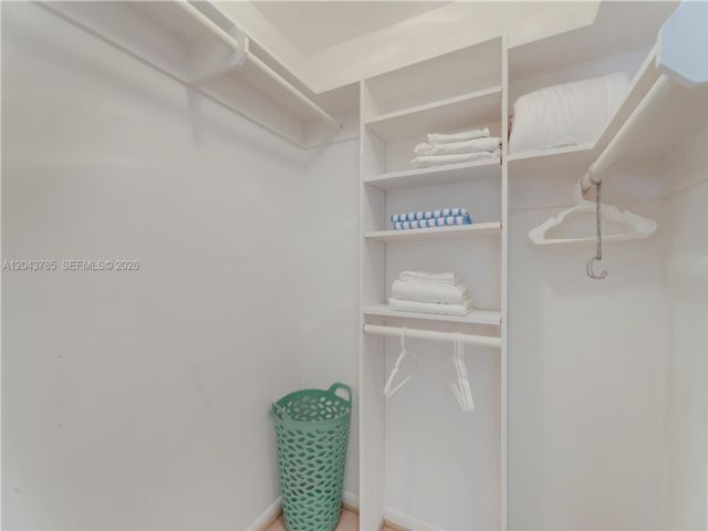 [PHOTO]