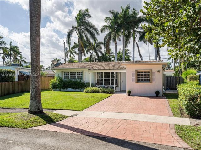  3 BR,  2.00 BTH &nbsp;Other style home in Hollywood