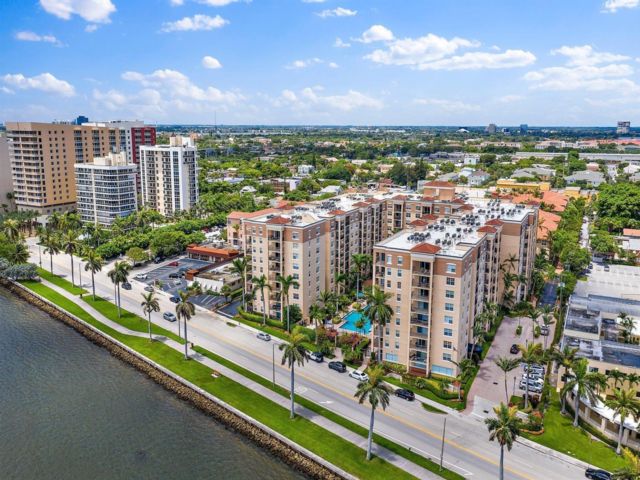  3 BR,  2.00 BTH &nbsp; style home in West Palm Beach
