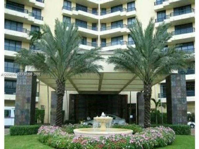  2 BR,  2.00 BTH &nbsp; style home in Aventura