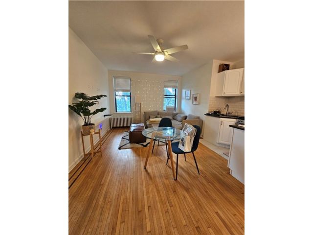  1 BR,  1.00 BTH &nbsp;Co-op style home in Bay Ridge