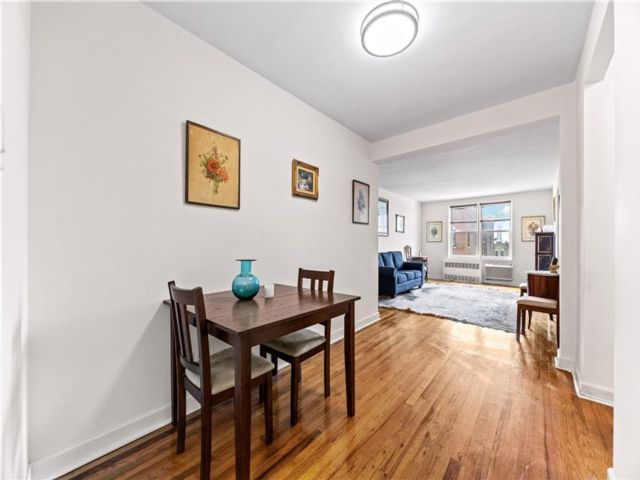  2 BR,  1.00 BTH &nbsp;Co-op style home in Bay Ridge