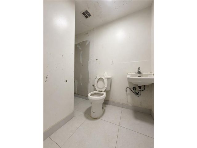 [PHOTO]