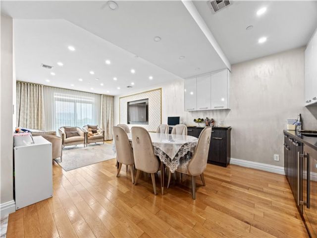 [Midwood Real Estate, listing number 3345532]