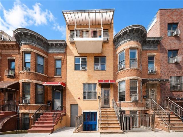  1 BR,  1.00 BTH &nbsp;Condominium style home in Sunset Park