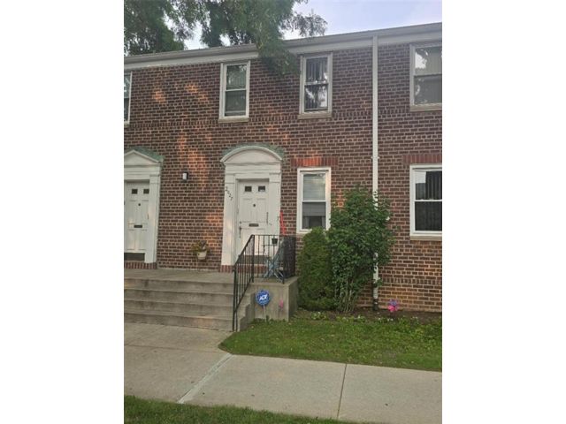  2 BR,  1.00 BTH &nbsp;Co-op style home in Old Mill Basin