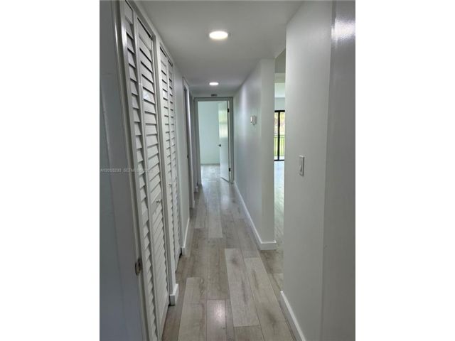 [PHOTO]