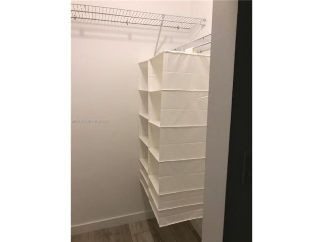 [PHOTO]