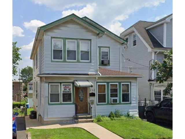  2 BR,  2.00 BTH &nbsp; style home in Kearny