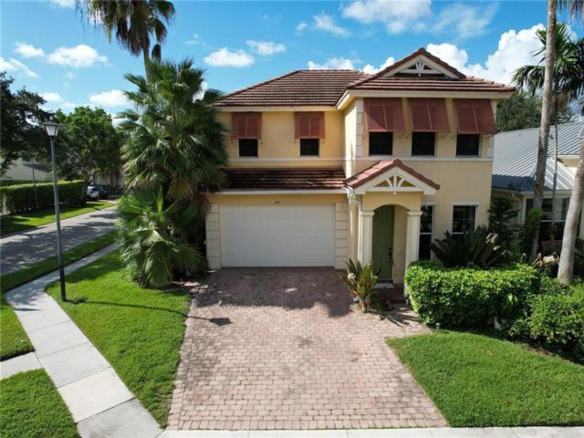  4 BR,  2.50 BTH &nbsp; style home in Royal Palm Beach