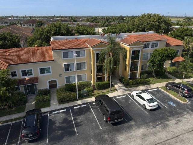  2 BR,  1.00 BTH &nbsp; style home in Hypoluxo