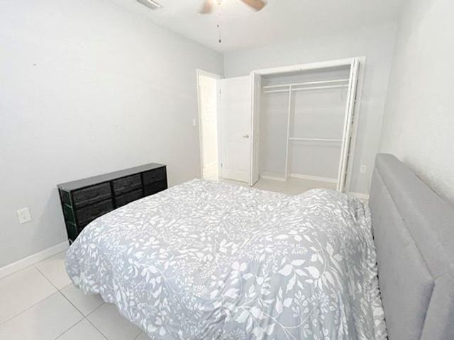[PHOTO]