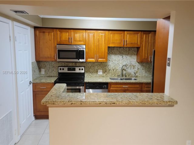 [Miami Real Estate, listing number 3345631]
