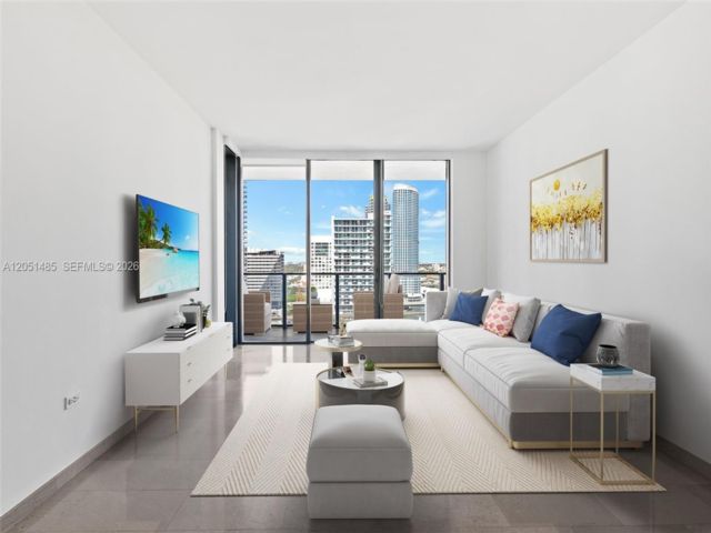  1 BR,  2.00 BTH &nbsp; style home in Miami