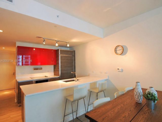  2 BR,  2.00 BTH &nbsp; style home in Miami