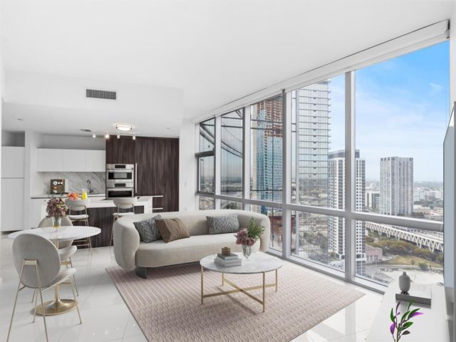  1 BR,  2.00 BTH &nbsp; style home in Miami