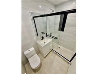 [PHOTO]
