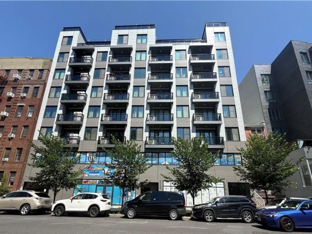  1 BR,  1.00 BTH &nbsp;Condominium style home in Manhattan Beach
