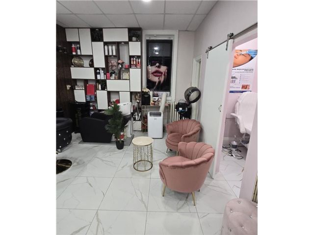 [PHOTO]