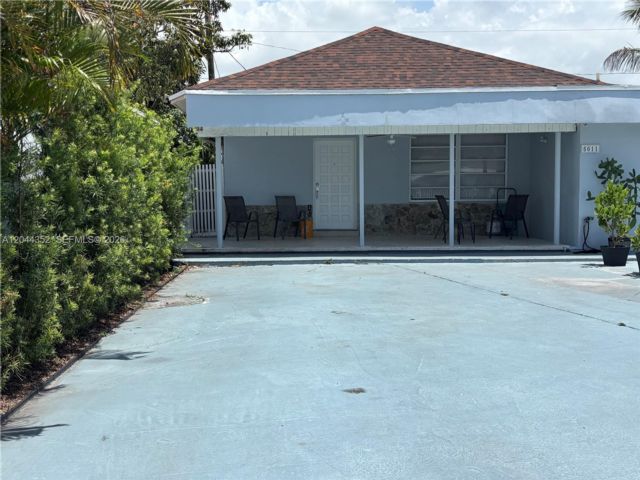  2 BR,  1.00 BTH &nbsp;Other style home in Coral Gables