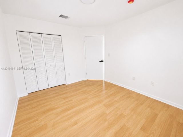[PHOTO]