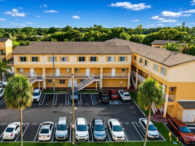 [Miami Real Estate, listing number 3345763]