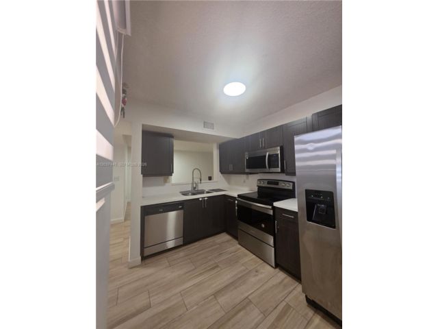 [Miami Real Estate, listing number 3345764]