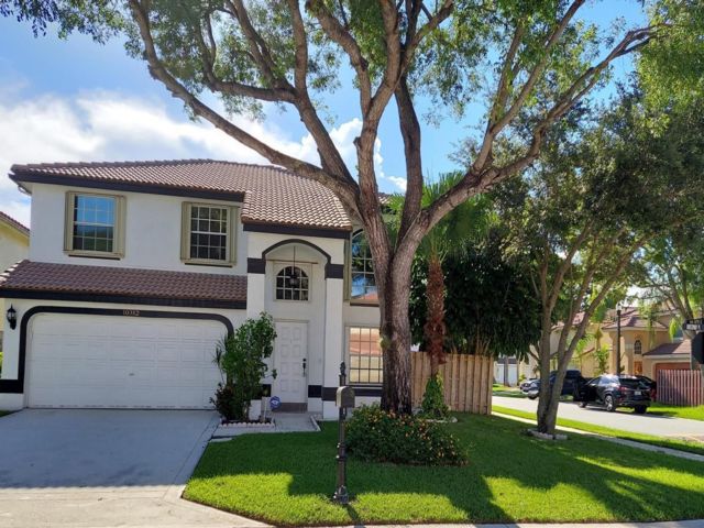  4 BR,  2.50 BTH &nbsp; style home in Boca Raton