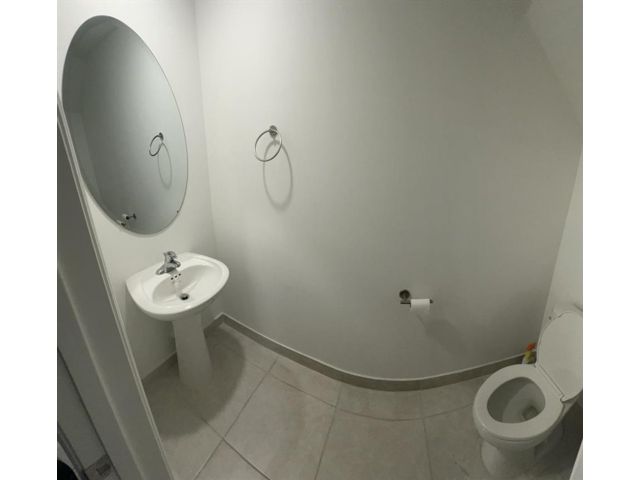 [PHOTO]