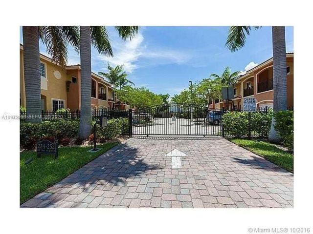  4 BR,  2.50 BTH &nbsp; style home in Hallandale Beach
