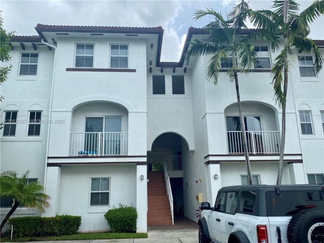  2 BR,  2.50 BTH &nbsp; style home in Medley