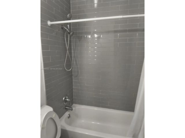[PHOTO]