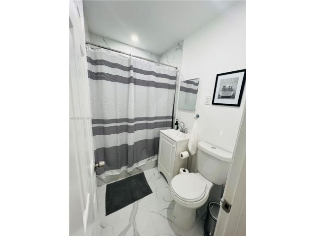 [PHOTO]