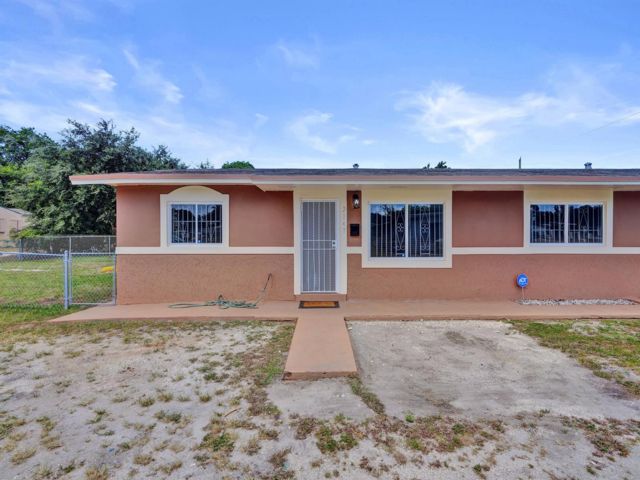  3 BR,  1.00 BTH &nbsp; style home in Miami