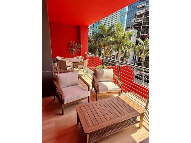  1 BR,  2.00 BTH &nbsp; style home in Miami