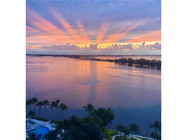  2 BR,  2.00 BTH &nbsp; style home in Miami