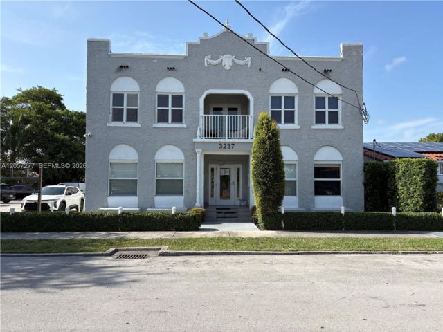  1 BR,  1.00 BTH &nbsp; style home in Miami