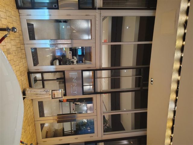 [PHOTO]