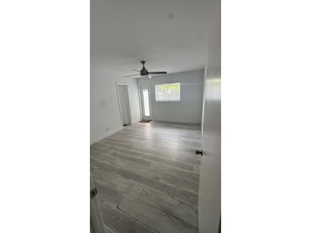 [PHOTO]
