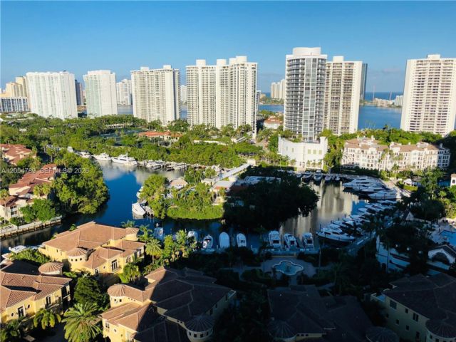 [Aventura Real Estate, listing number 3345897]