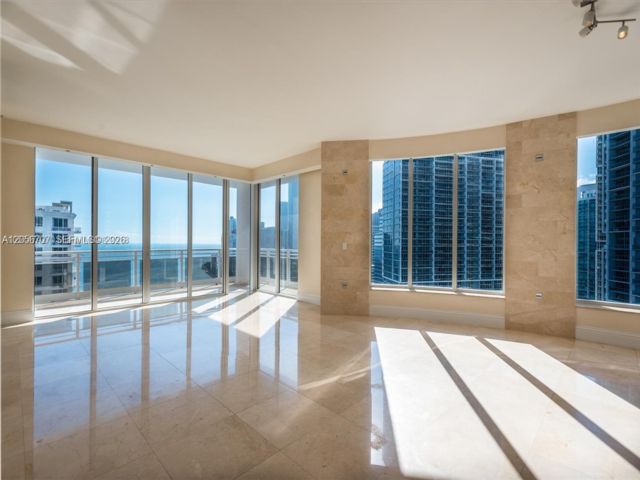 [Miami Real Estate, listing number 3345899]